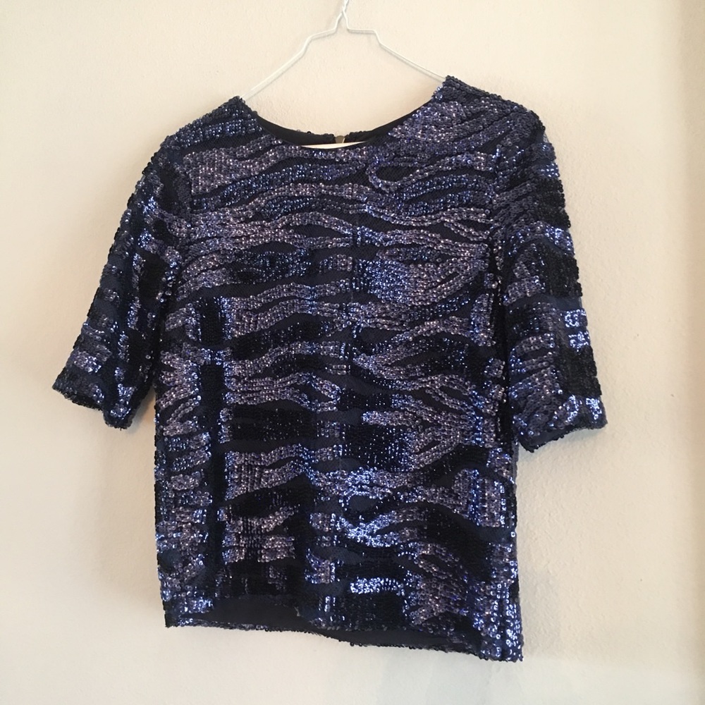 FLASH SALE ✨ Navy Sequin party top